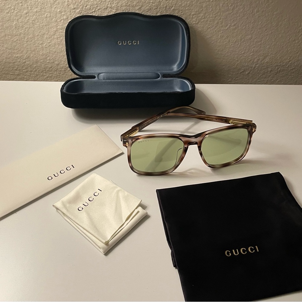 NEW - 🔥 Gucci Sunglasses - Havana Tortoise Frames & Havana Green Lenses - Unisex